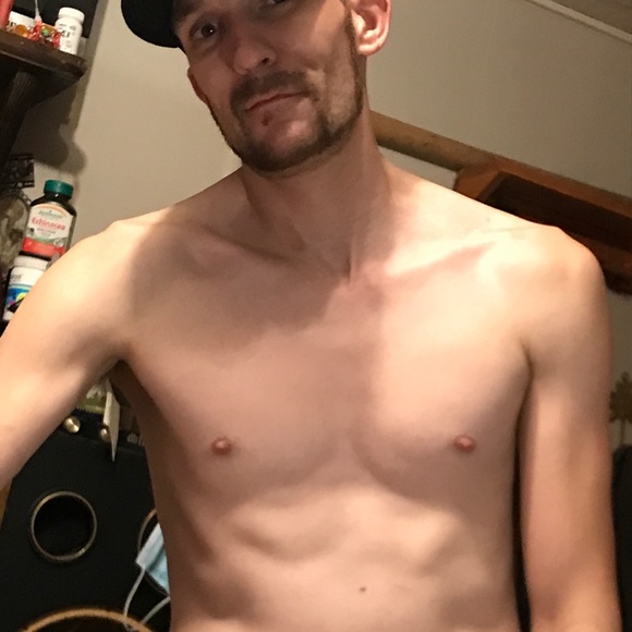 Meet your Posher, Melanie & Dylan - Picture 6 of 6